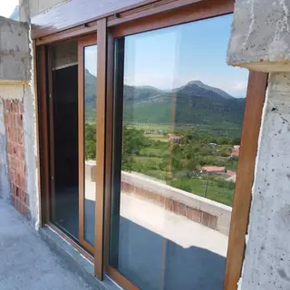 Ugrađeni ALU prozori i vrata, Crna Gora